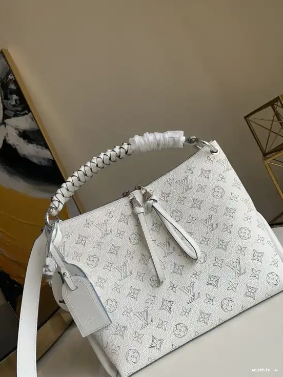 WIS MM LOUIS VUITTON HOBO BEAUBOURG 0505